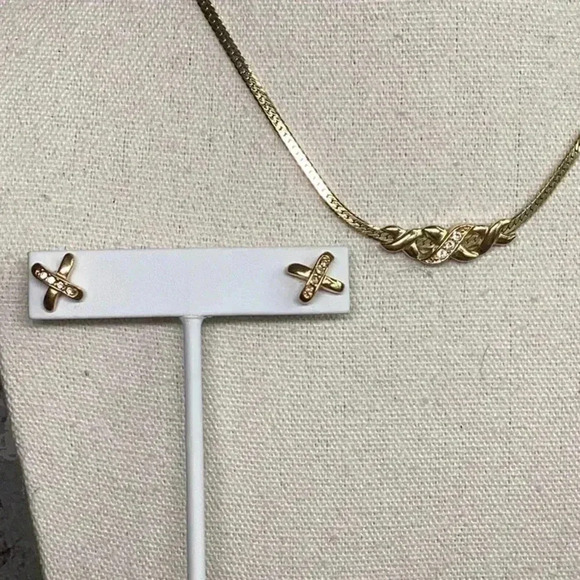 Dainty Gold and Rhinestone Necklace and Earrings Set - Picture 2 of 3